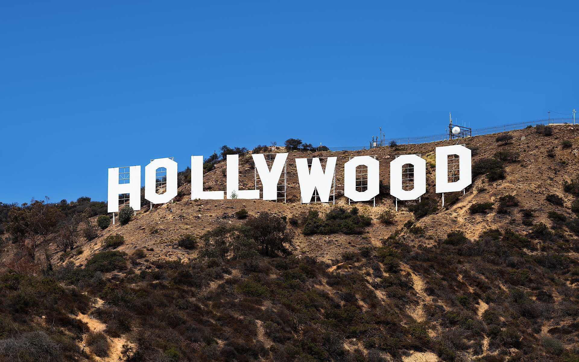 Vue de Los Angeles et du panneau Hollywood — location saisonnière à Los Angeles